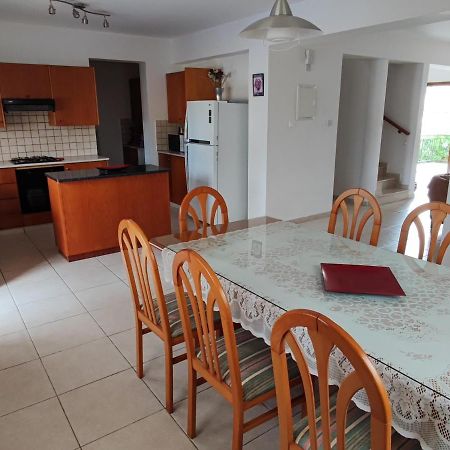 Villa Rina Paphos Ngoại thất bức ảnh