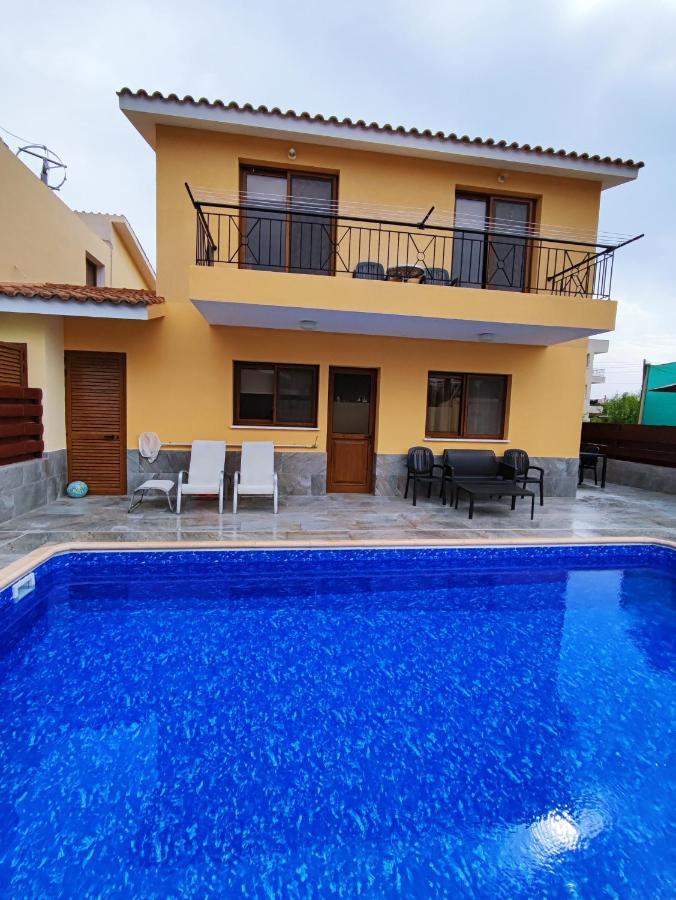 Villa Rina Paphos Ngoại thất bức ảnh