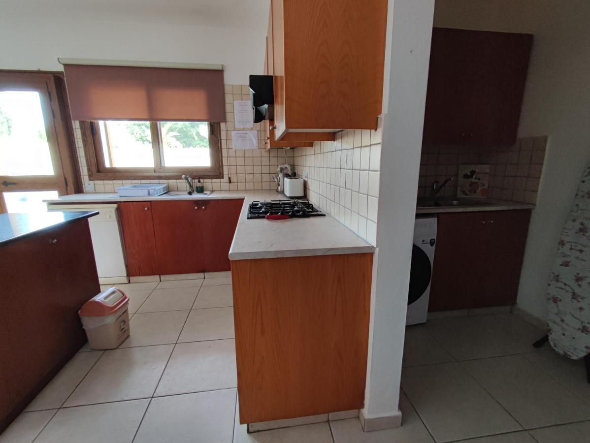 Villa Rina Paphos Ngoại thất bức ảnh