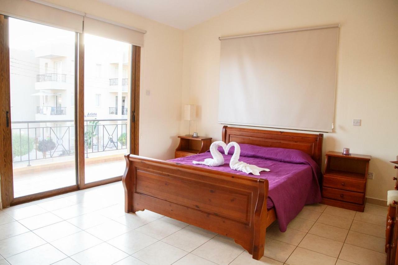 Villa Rina Paphos Ngoại thất bức ảnh