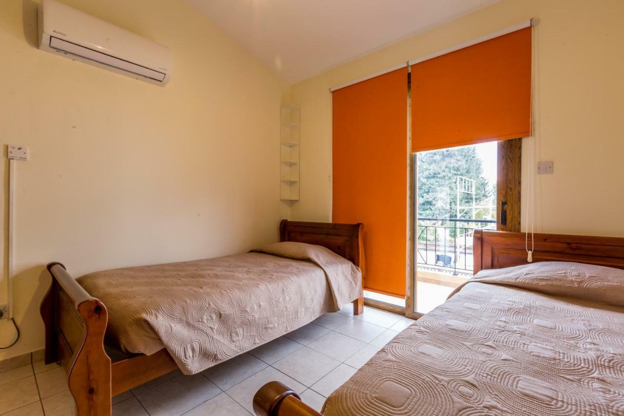 Villa Rina Paphos Ngoại thất bức ảnh
