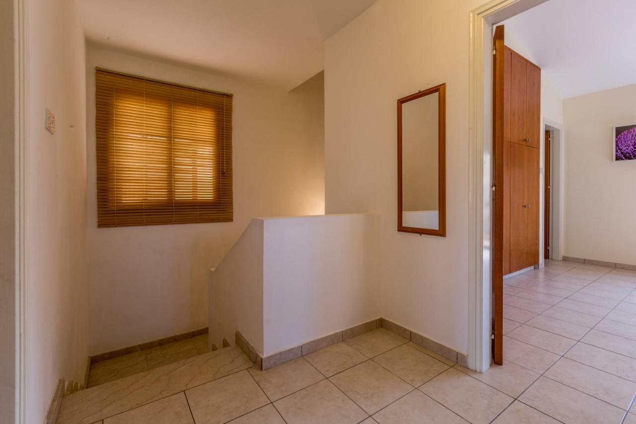 Villa Rina Paphos Ngoại thất bức ảnh
